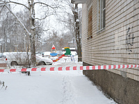 Во всех районах Твери усилены работы по очистке кровель от снега, наледи и сосулек 