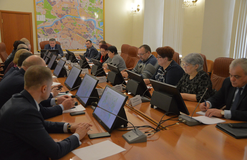 В администрации Твери на заседании Совета ТОС обсудили вопросы  ремонта дорог и благоустройства общественных территорий