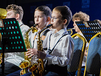 Более 100 юных музыкантов стали участниками юбилейного фестиваля детско-юношеских духовых оркестров в Твери 