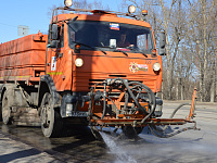 В Твери ведётся круглосуточная уборка дорог и тротуаров