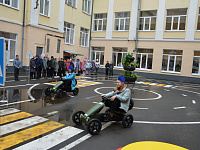 В тверской гимназии № 8 оборудован школьный автогородок