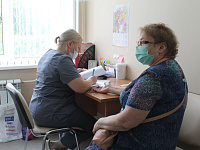 В Твери продолжается вакцинация работников социальной сферы