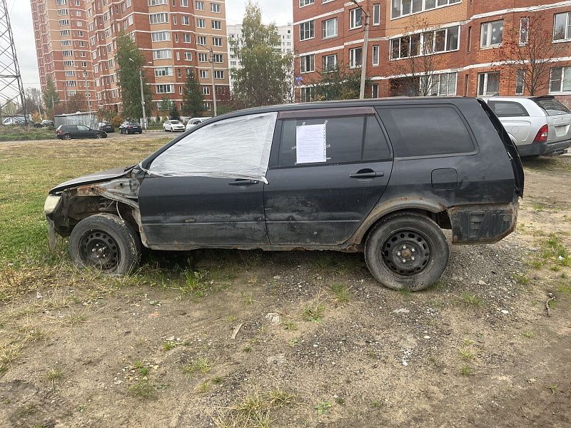 Сообщение об эвакуации транспортных средств с признаками брошенных (бесхозяйных)