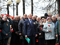 В сквере «Героев Чернобыля» состоялась церемония возложения цветов
