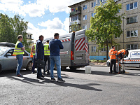 В Твери проверяют качество нового асфальта на бульваре Цанова