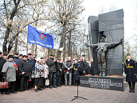 В сквере «Героев Чернобыля» состоялась церемония возложения цветов