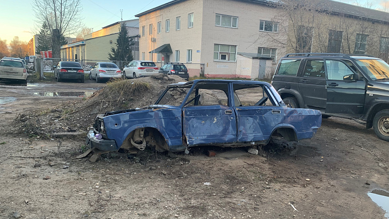 Сообщение об эвакуации транспортных средств с признаками брошенных (бесхозяйных)