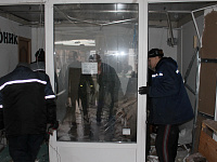 В Твери демонтируют НТО на улице Орджоникидзе