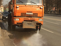 Пыль на дорогах Твери убирают с помощью поливомоечных машин