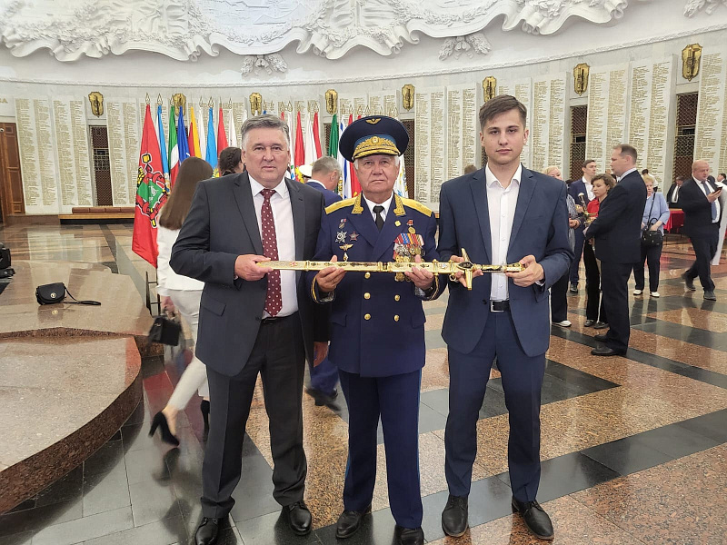  Городам воинской славы России вручены «Мечи Победы»