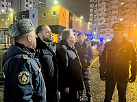 В Твери ведётся ликвидация последствий падения обломков БПЛА на многоэтажный жилой дом