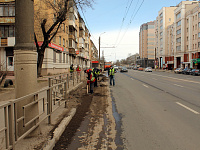 В Твери продолжаются работы по уборке смёта и обработке дорог