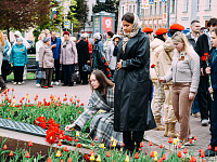 В Твери проходят церемонии возложения цветов к братским могилам  и воинским захоронениям