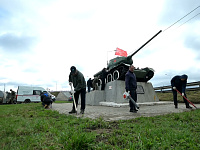 В Твери продолжаются городские субботники