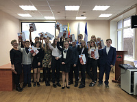 В Твери юным гражданам России торжественно вручили паспорта 