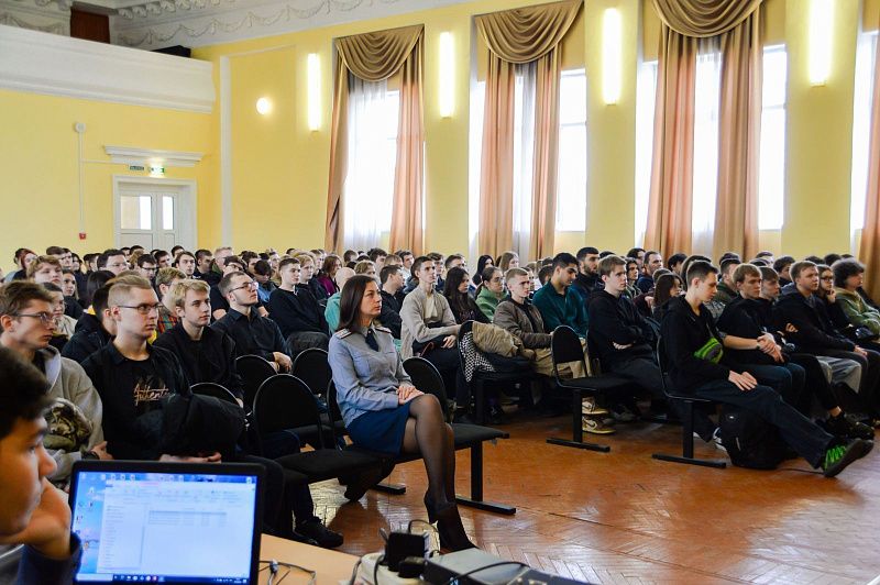 В вузах и ссузах Твери проходят лекции по антинаркотической безопасности