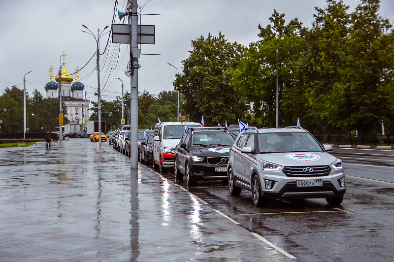 Тверь посетили участники автопробега ветеранов ВМФ РФ «Победа Едина!»