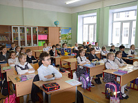  В школах Твери проходят мероприятия, приуроченные к Дню российской науки