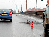 В Твери проводится аварийно-ямочный ремонт дорог