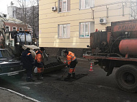 В Твери продолжается ремонт дорожного покрытия литым асфальтобетоном
