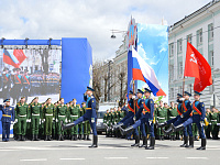 В Твери в День Победы состоялось торжественное прохождение войск Тверского территориального гарнизона и пролет воздушной техники