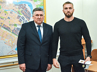 Тверской спортсмен-олимпиец награжден почетным знаком Главы города