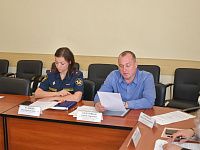 На заседании городской антинаркотической комиссии обсудили просветительскую работу с учащимися и их родителями 