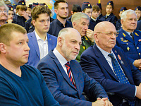 В тверской средней школе № 34 торжественно открыта «Парта Героя» памяти  летчика Александра Ахлюстина 