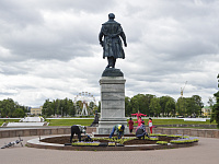 В Твери продолжаются работы по озеленению и благоустройству зон отдыха