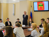 В администрации Твери организовали День самоуправления для школьников