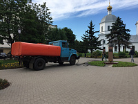 В Твери продолжаются работы по озеленению и благоустройству зон отдыха