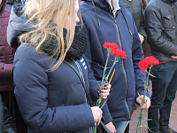 Тверитяне почтили память погибших в Кемерово