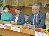 В Твери состоялся круглый стол для школьников «Шаги в профессию»