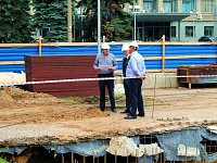 В Твери ремонтные работы на площади у стелы  «Город воинской славы» ведутся с опережением графика