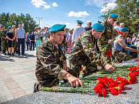 В Твери отметили 92-ю годовщину со дня основания Воздушно-десантных войск страны